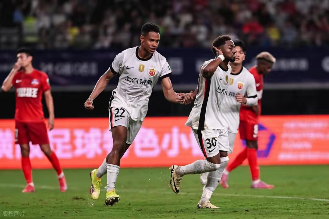 关键时刻突围战来临;皇家马德里围绕中超状态回暖;气氛紧张;轮换策略成焦点的简单介绍 关键时刻突围战来临;皇家马德里围绕中超状态回暖;气氛紧张;轮换策略成焦点的简单介绍